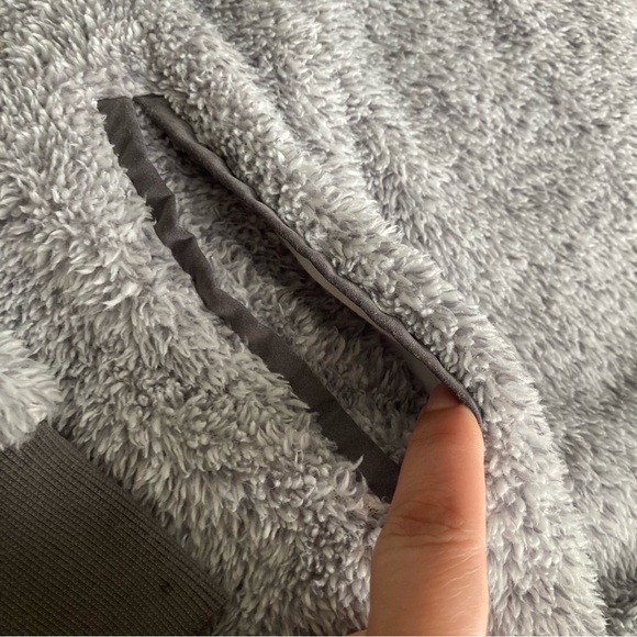 Vanilla Bay Womens Fluffy Sweater Size Large - Picture 5 of 9